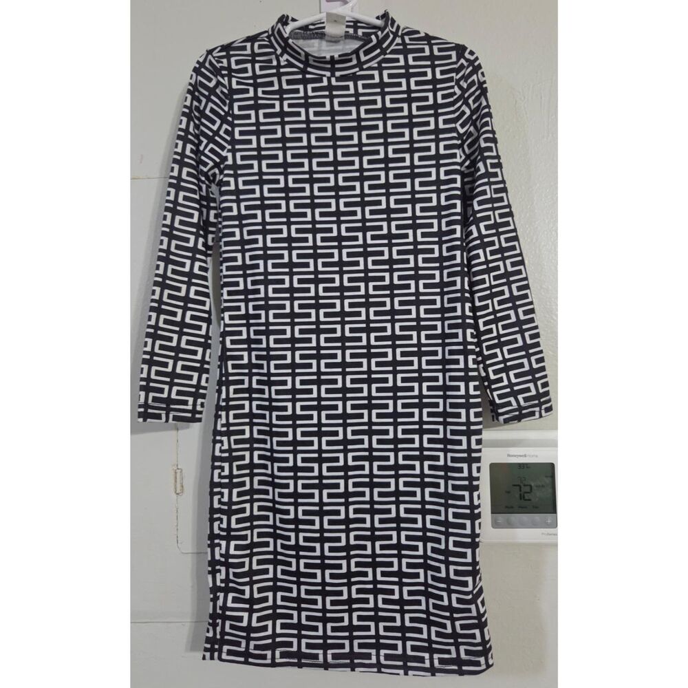 Girls black and white dress